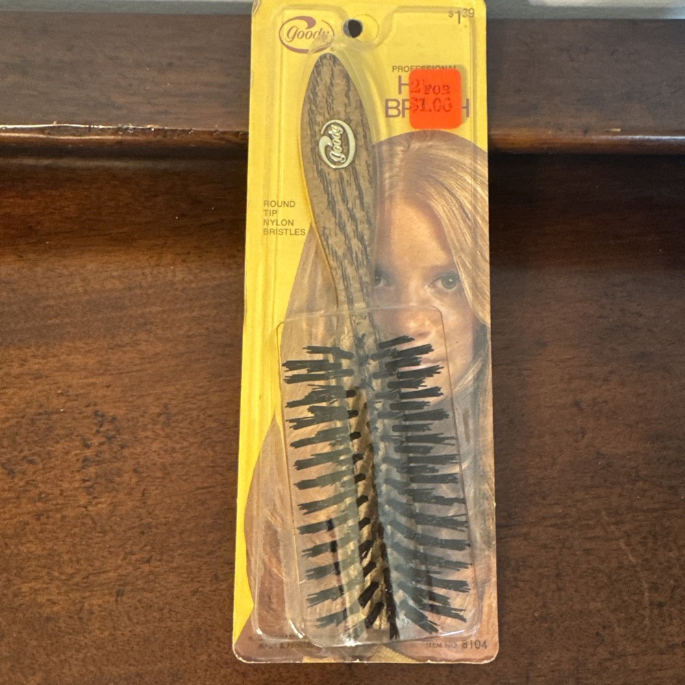 Vintage 1971 Goody Round Tip Hair Brush 8104 Brown Nylon Bristles Made USA
